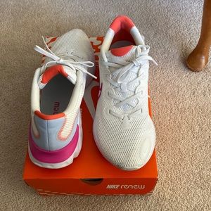 Nike renew running womens size 11